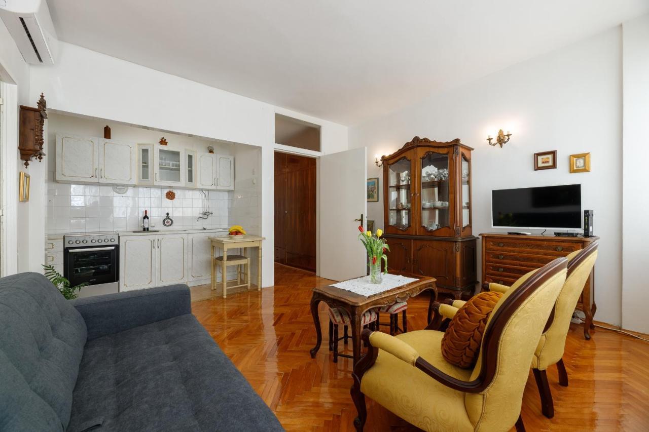 Old Town Apartment